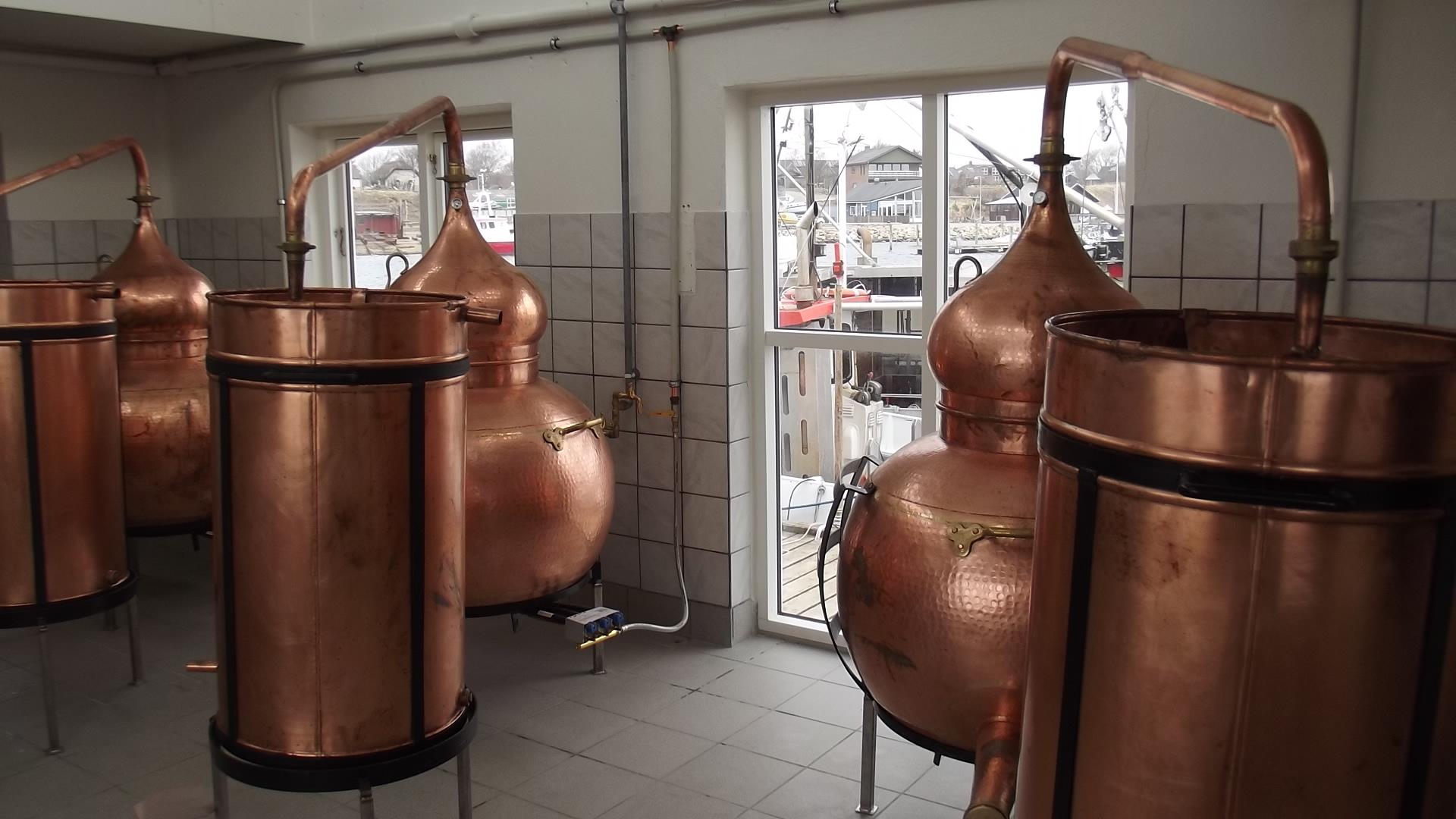 CopperGarden Destillen in der Afaia Whiskybrennerei