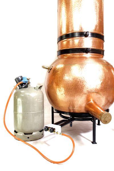 Gasbrenner mit 200 Liter Destille in der Destillatio Ausstellung